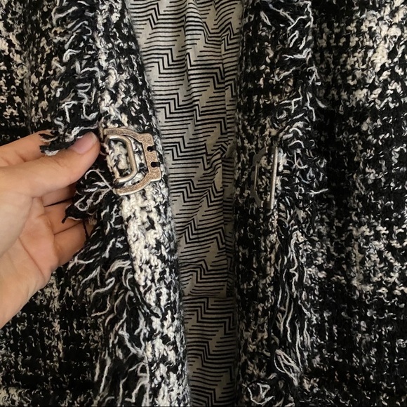 CAbi Fringe Plaid Tweed Hook Front Blazer 4 - Picture 5 of 10